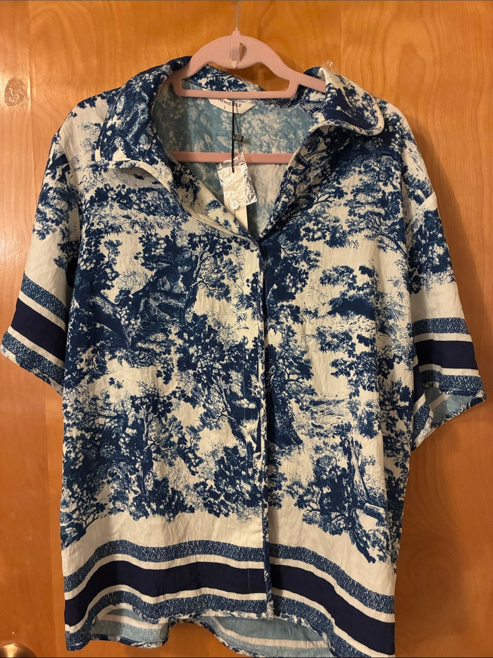 Blue and Cream Short Sleeve Button Front Shirt L